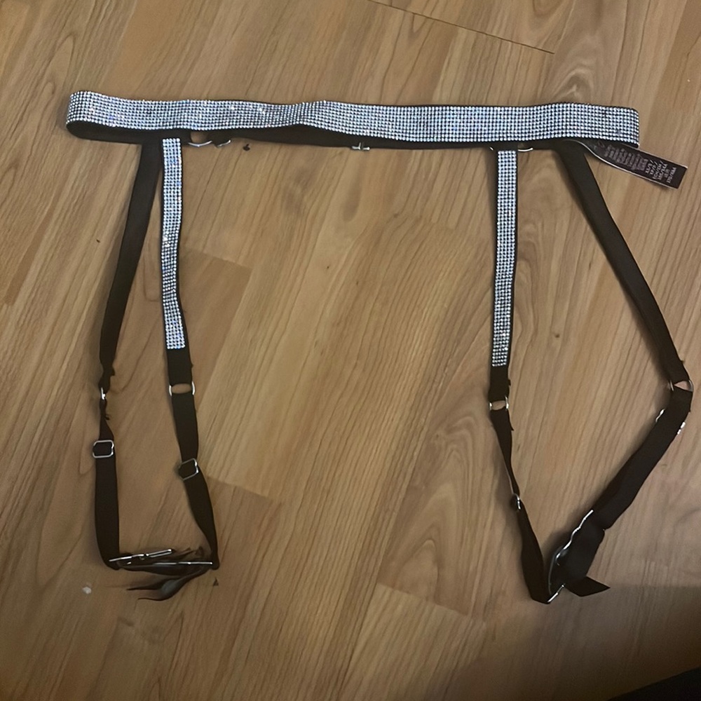 VICTORIA SECRET GARTER BELT